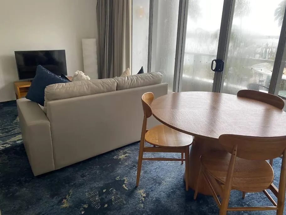 Lovely Waterfront Apartment At Harbour Lights Cairns Australia
