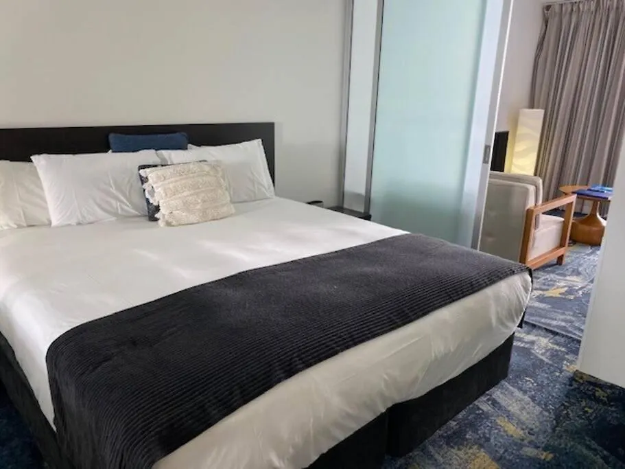 Lovely Waterfront Apartment At Harbour Lights Cairns