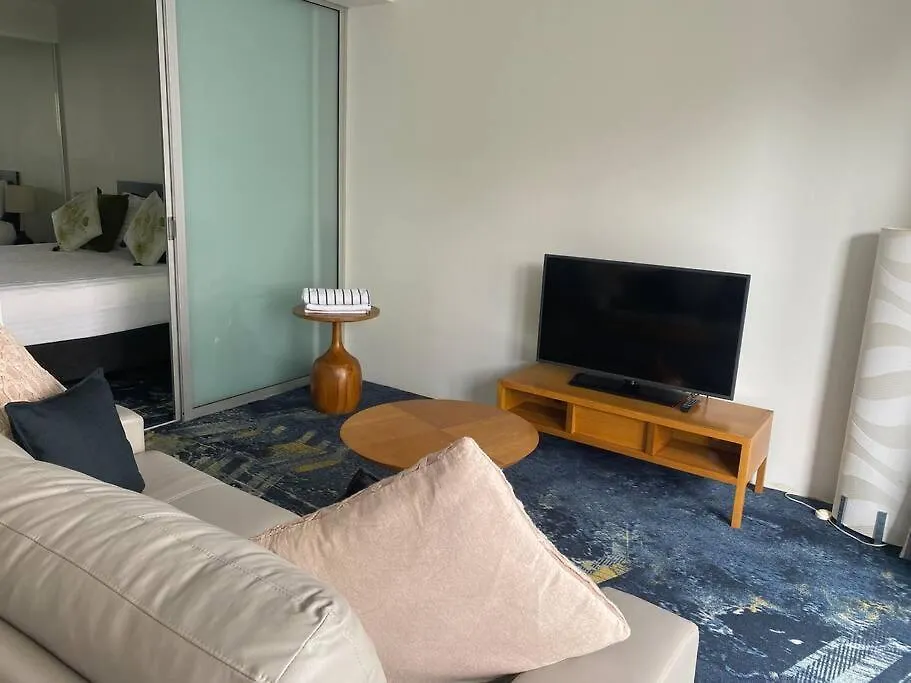 Lovely Waterfront Apartment At Harbour Lights Cairns