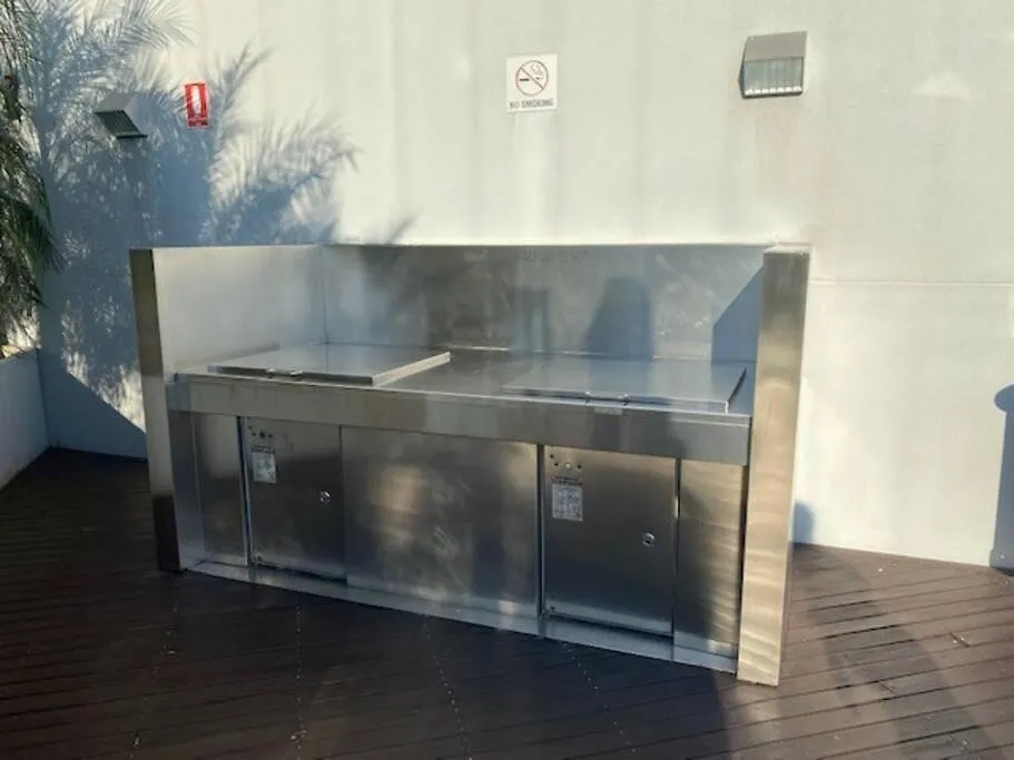Lovely Waterfront Apartment At Harbour Lights Cairns